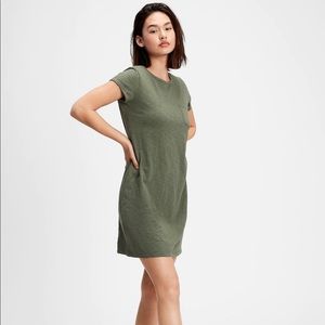 NWT! Gap Factory. XS. Pocket T-Shirt Dress